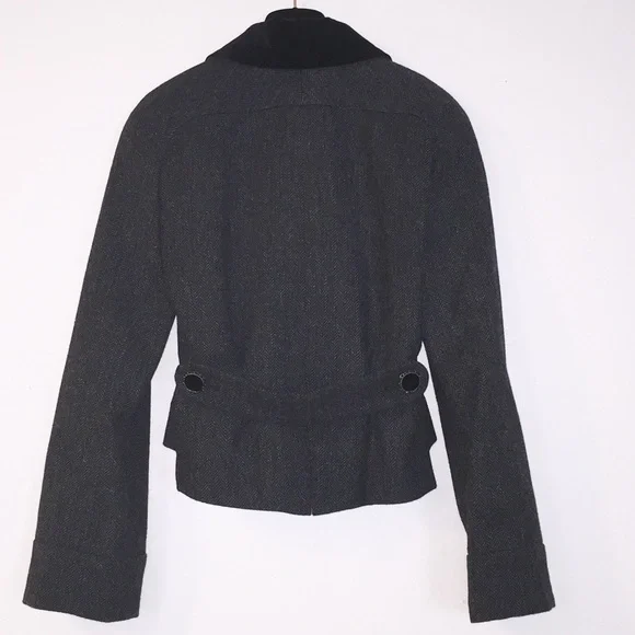 CHANEL Cropped Gray Jacket FR38 / US6 - Picture 4 of 16